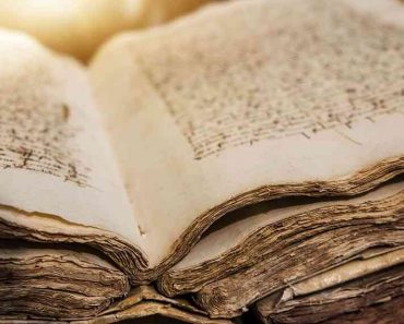20 цікавих фактів про рукописні книги